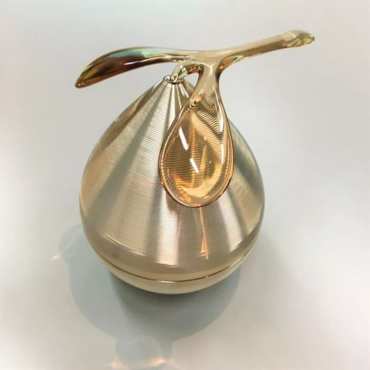 保湿效果好的面霜测评 (好用的面霜推荐这10款面霜清爽)