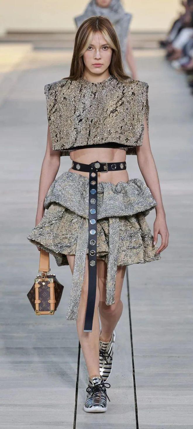 夏季腋下包推荐小众高级感百搭,腋下包推荐小众高级款法式腋下包