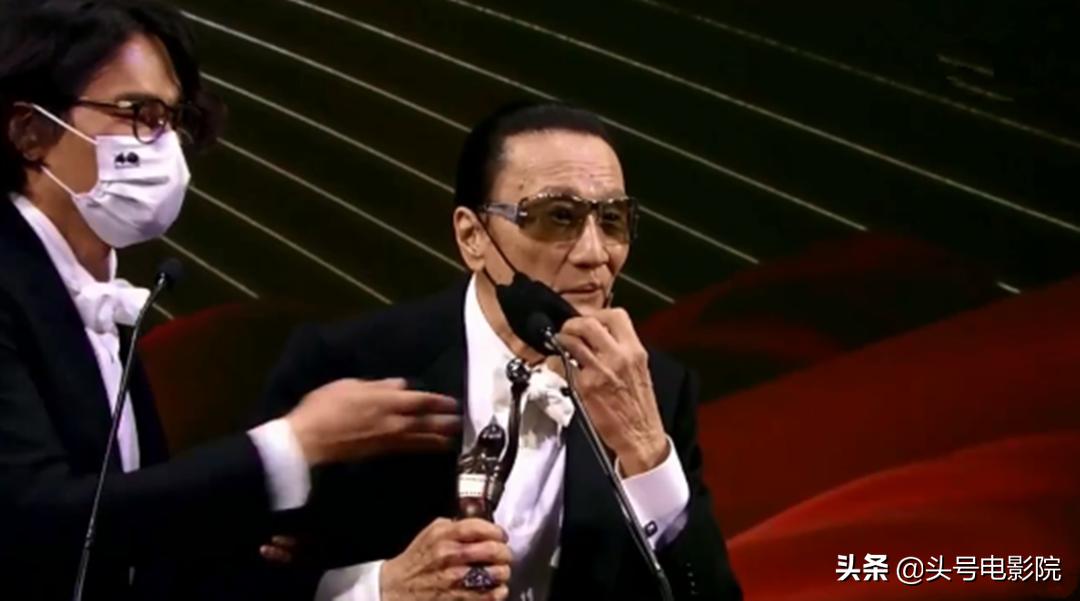 谢贤金像奖影帝,谢贤85岁高龄获影帝现场