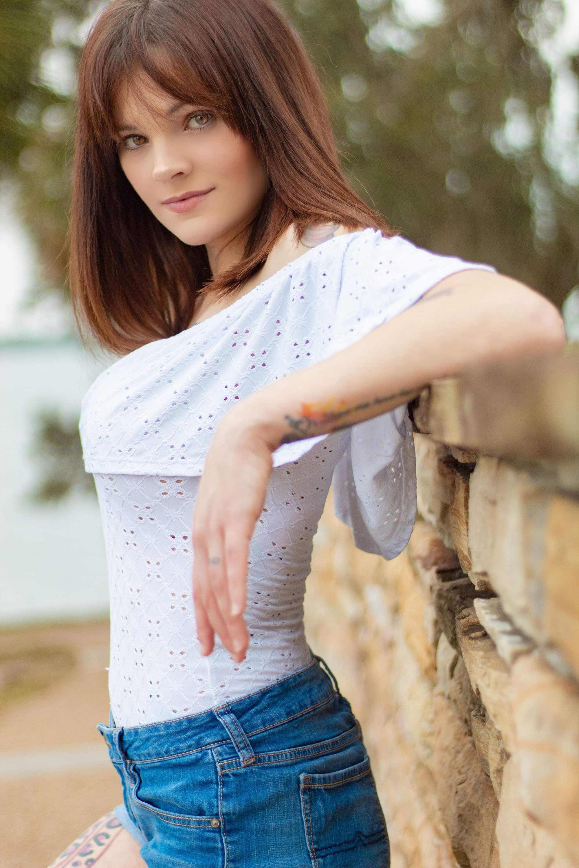 女士缩胸整形手术,美国辣妈做缩胸手术