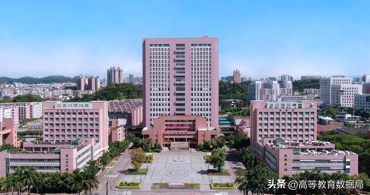 这所听起来最不像是公办大学的公办大学，到底怎么样？