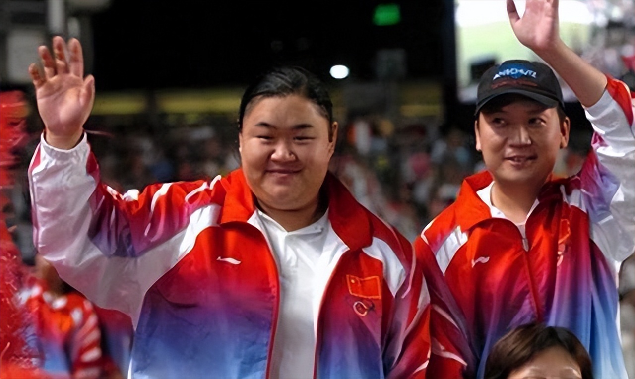 中国举重冠军唐功红简历,举重冠军唐功红比赛全过程