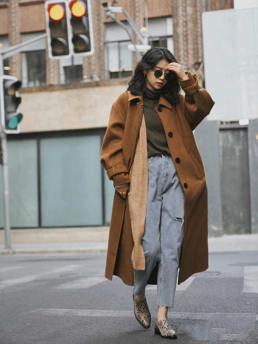 驼色大衣怎么穿搭出高级感,驼色大衣穿搭高级感图文