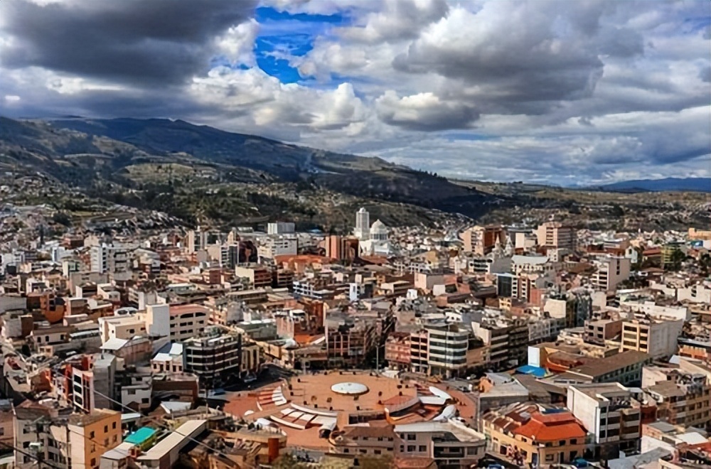 厄瓜多尔低价购买装备,厄瓜多尔买中国武器