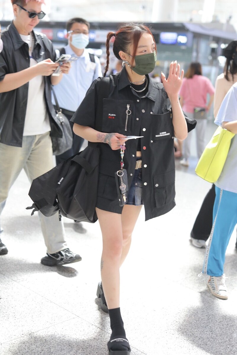 vava绌挎惌dickies,vava鐭