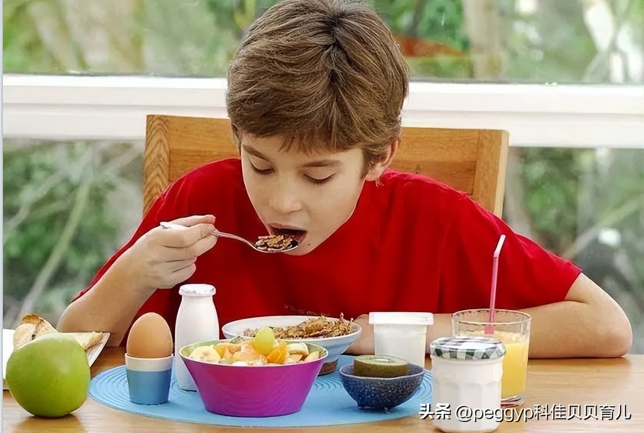 宝宝猛长期长高的征兆,孩子出现四种迹象说明停止长高