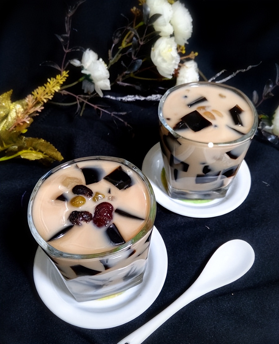 致富经灵芝种植技术视频,仙草种植利润多少钱一亩