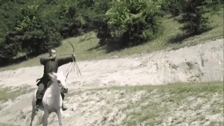 骑射比普通射箭厉害吗,骑射的真实威力
