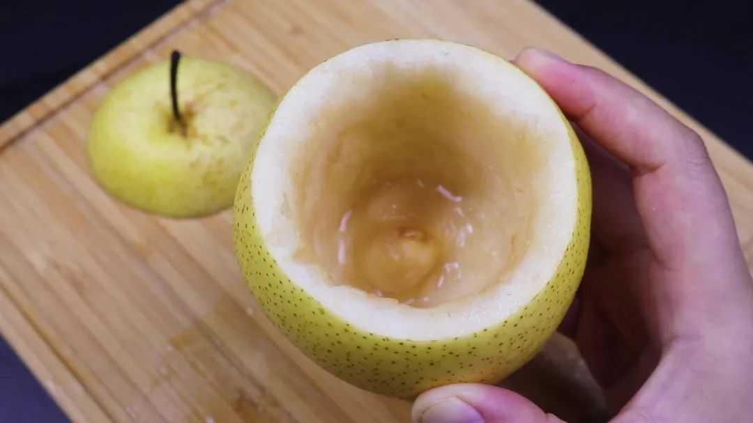 治喉咙咳嗽煮什么吃,什么水果蒸着吃了治咳嗽