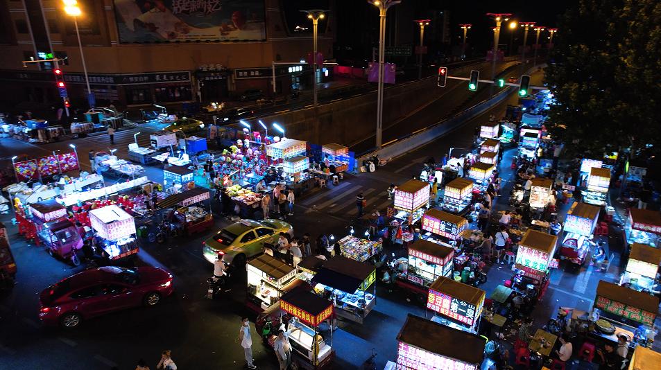 凌晨12点的街头照片,凌晨12点的合肥街头