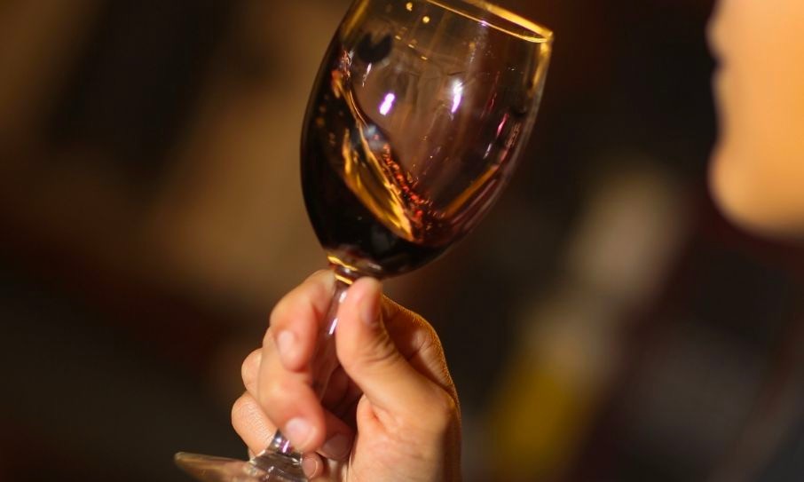 分享红酒养生小妙招,喝红酒养生的正确喝法