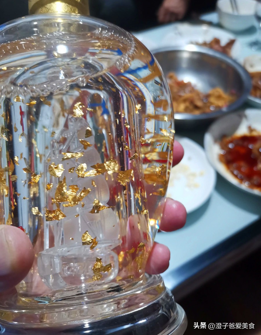 买酒别踩坑记住这些,买酒须谨慎避免遇冒牌