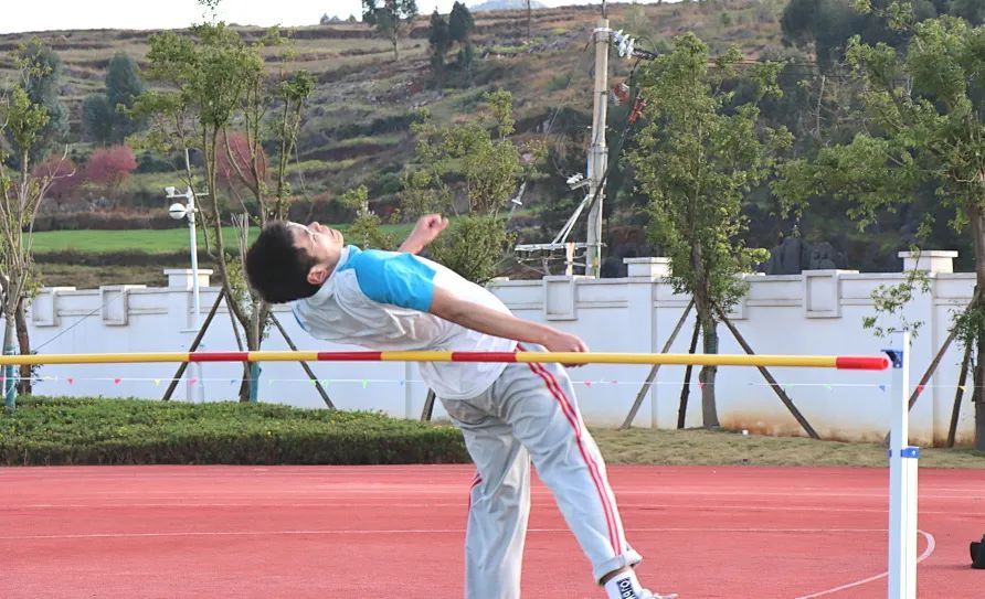 喜迎二十大|用运动谱写青春之歌