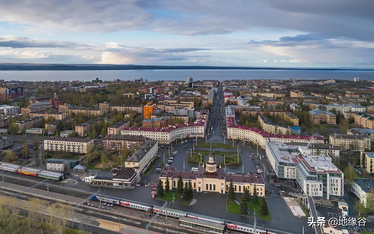 16年，最短命的加盟共和国