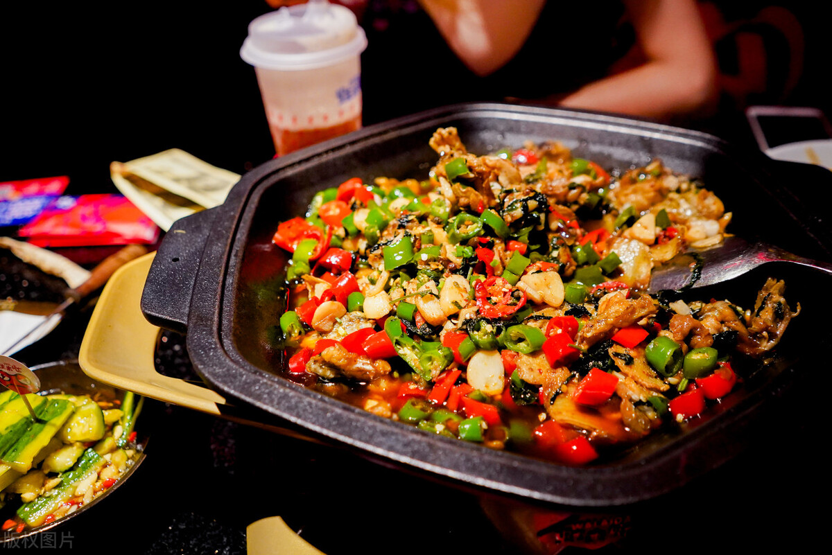 “八大菜系”中国饮食文化多样性的形成和发展影响及饮食文化差异