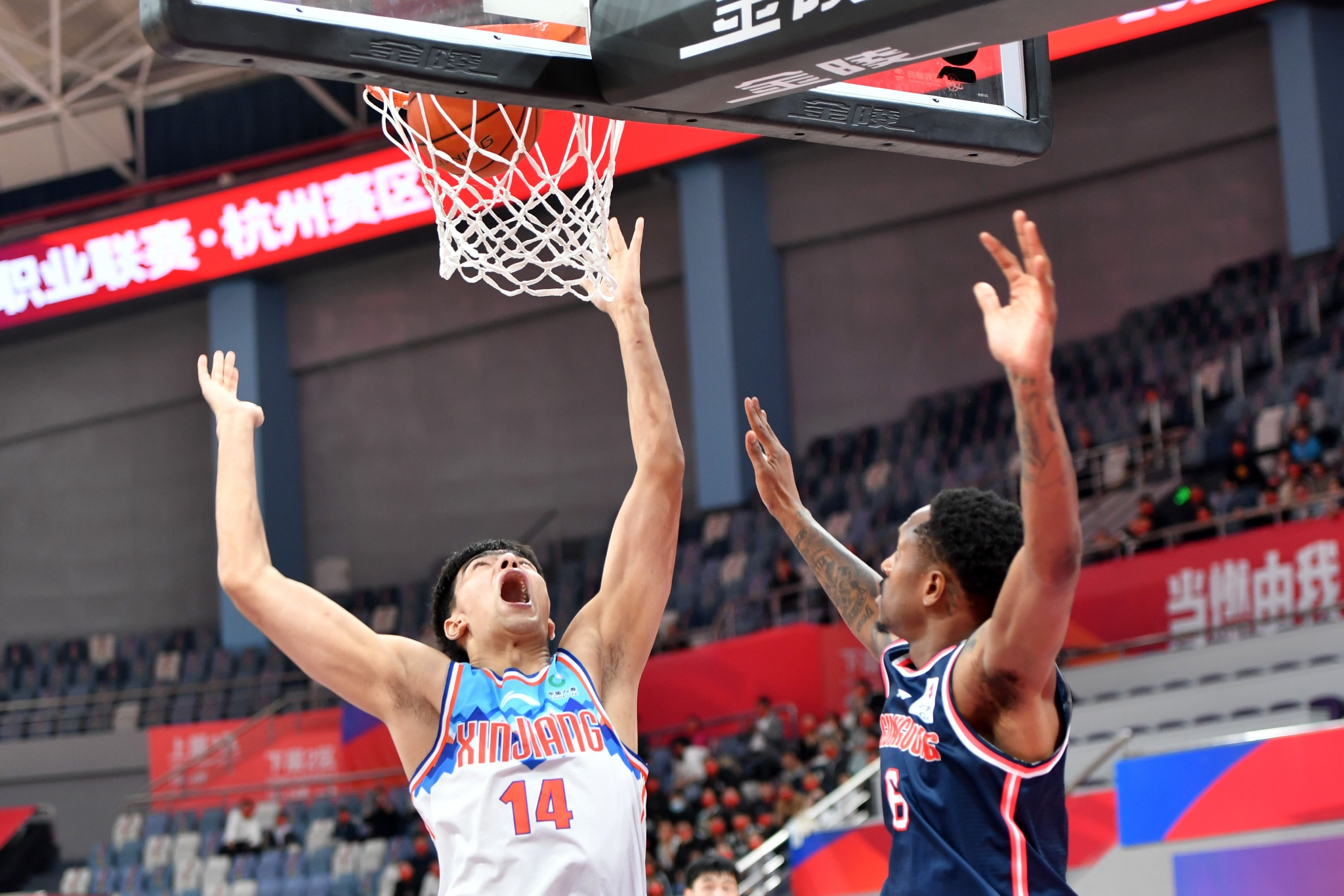 广东宏远杜锋现在怎么样了,广东宏远篮球俱乐部低谷