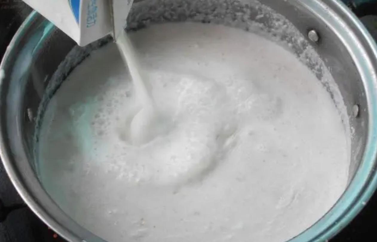 牛奶是钟南山眼中的“长寿食物”，每天几点喝最健康？别选错时间