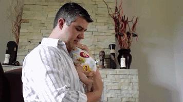 宝宝肚子像气球一样鼓鼓的,婴儿肚子很鼓像气球怎么办