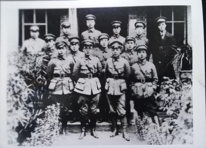 济南惨案北伐军为什么不抵抗,日本进攻山东打击北伐军