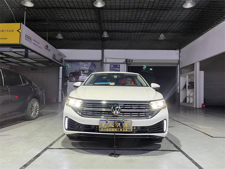 大众速腾2023转向灯,大众速腾前转向灯流水灯