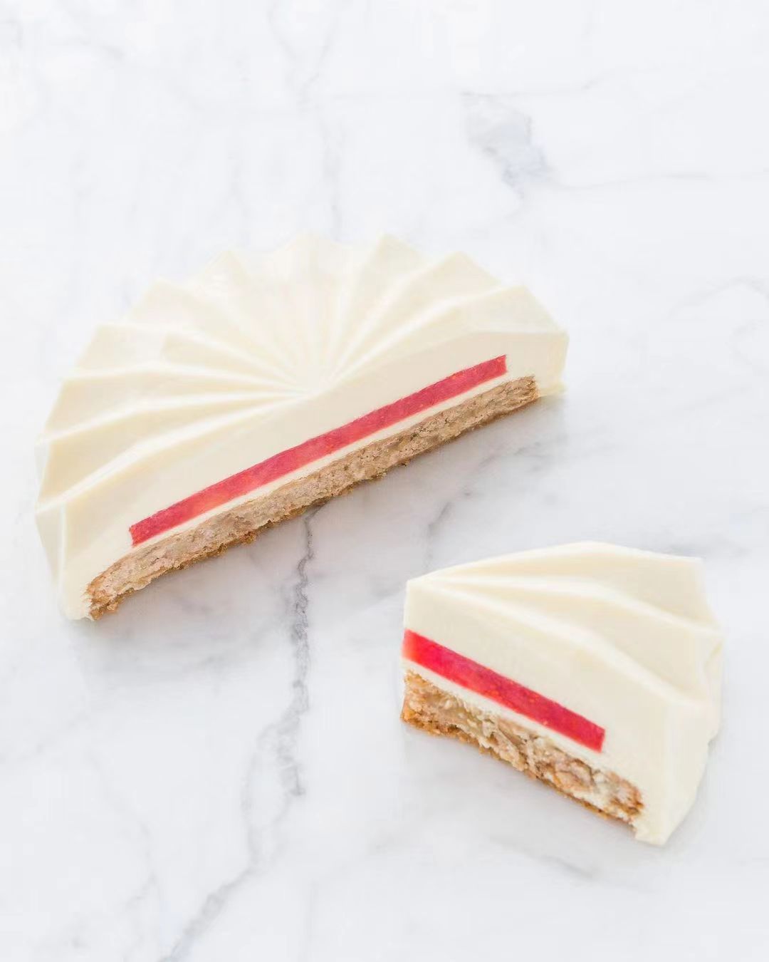 蛋糕切面,蛋糕两层夹心切面图片