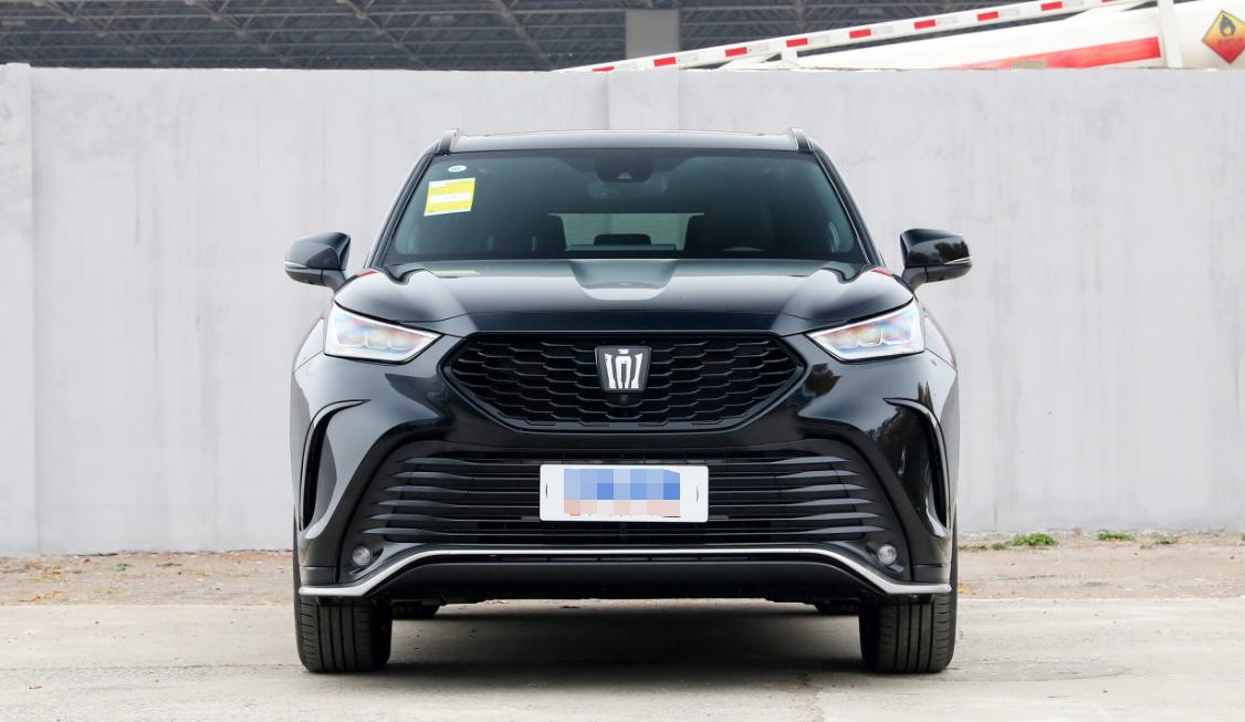 新款汉兰达和皇冠陆放谁更省油,丰田皇冠陆放和荣放哪个省油