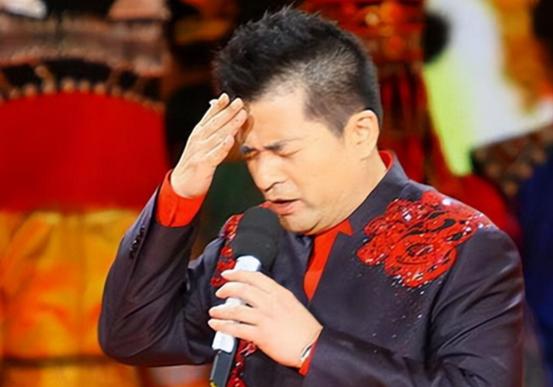 毕福剑离开央视后现在有退休金吗,央视主持人毕福剑又要重返舞台么