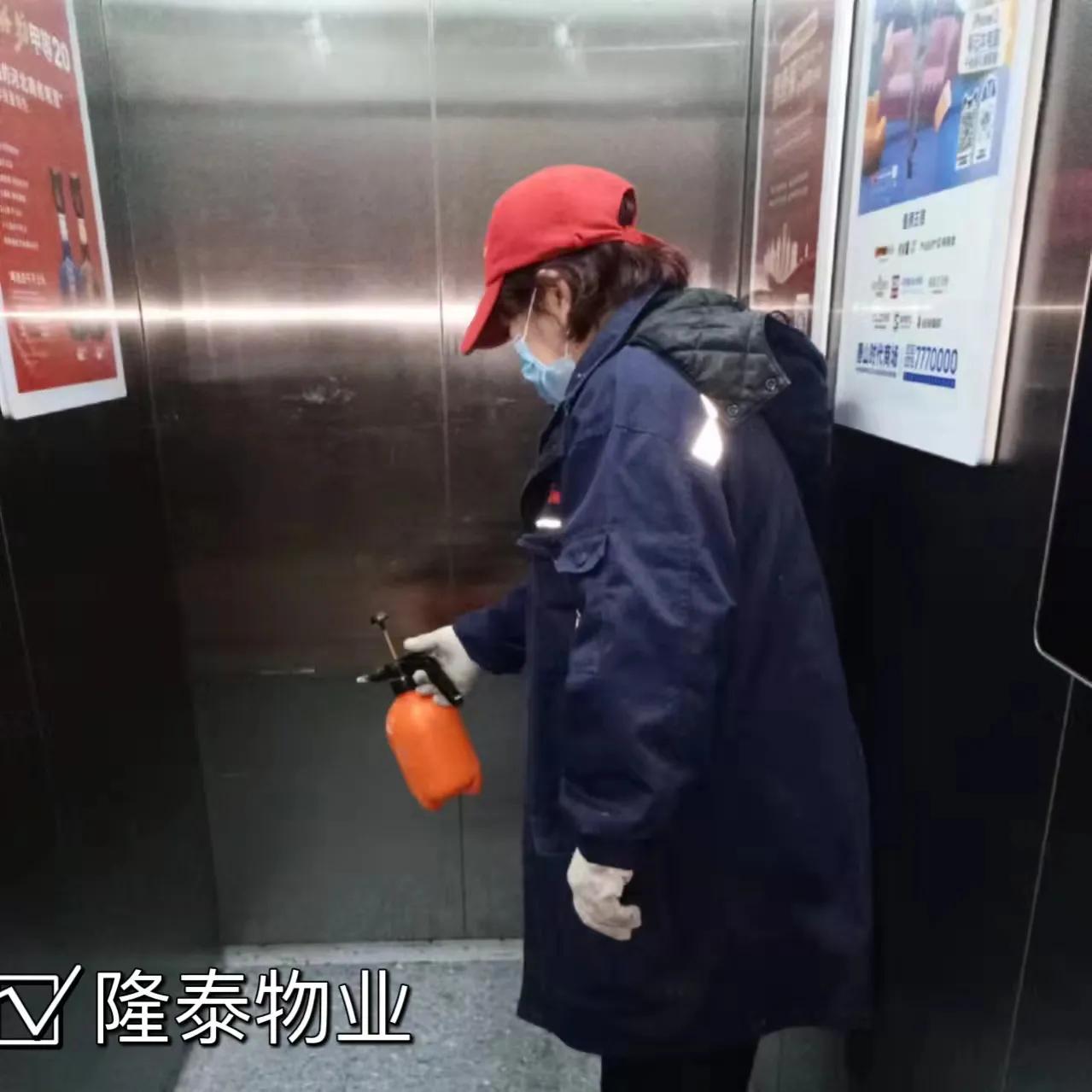 隆泰物业唐山公司｜同心抗疫，温暖社区