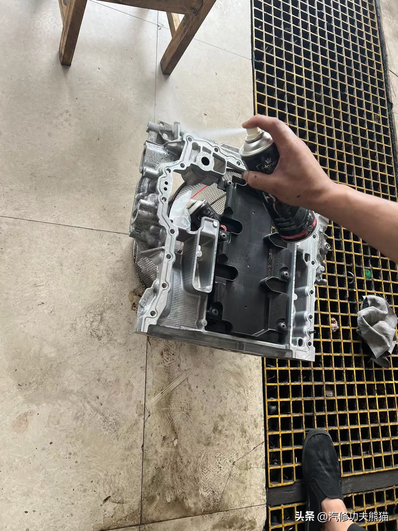 不坑穷人的好车视频,19款奥迪q73.0t烧机油大修全过程