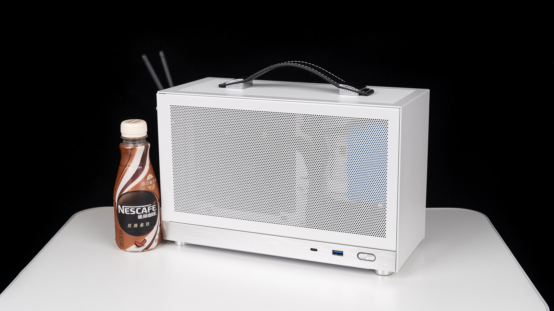 帮老爸装一台“超大杯”的8.1L便携主机—5600G+32GBD4+2*1TB固态