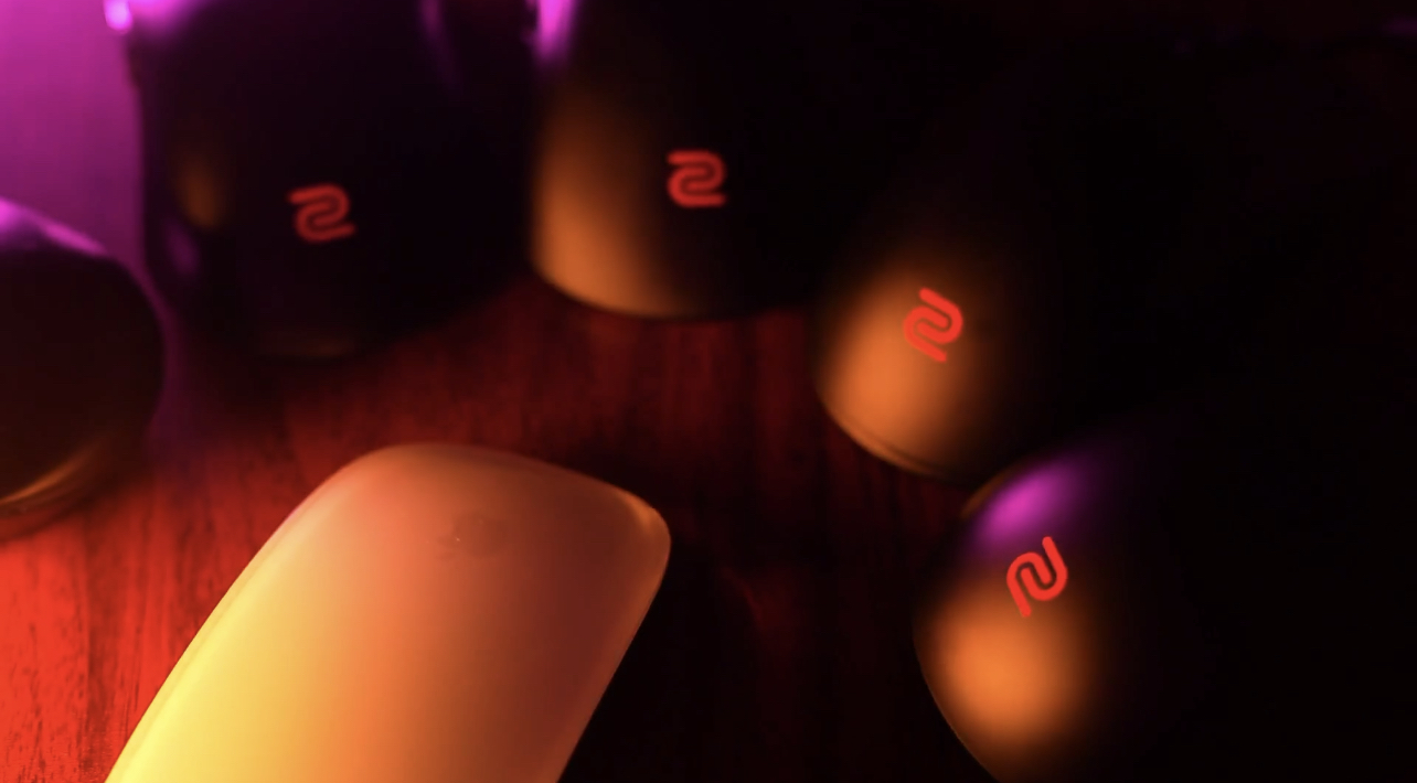 鼠标怎么样快速滑动,鼠标怎么要按住才能上下滑动