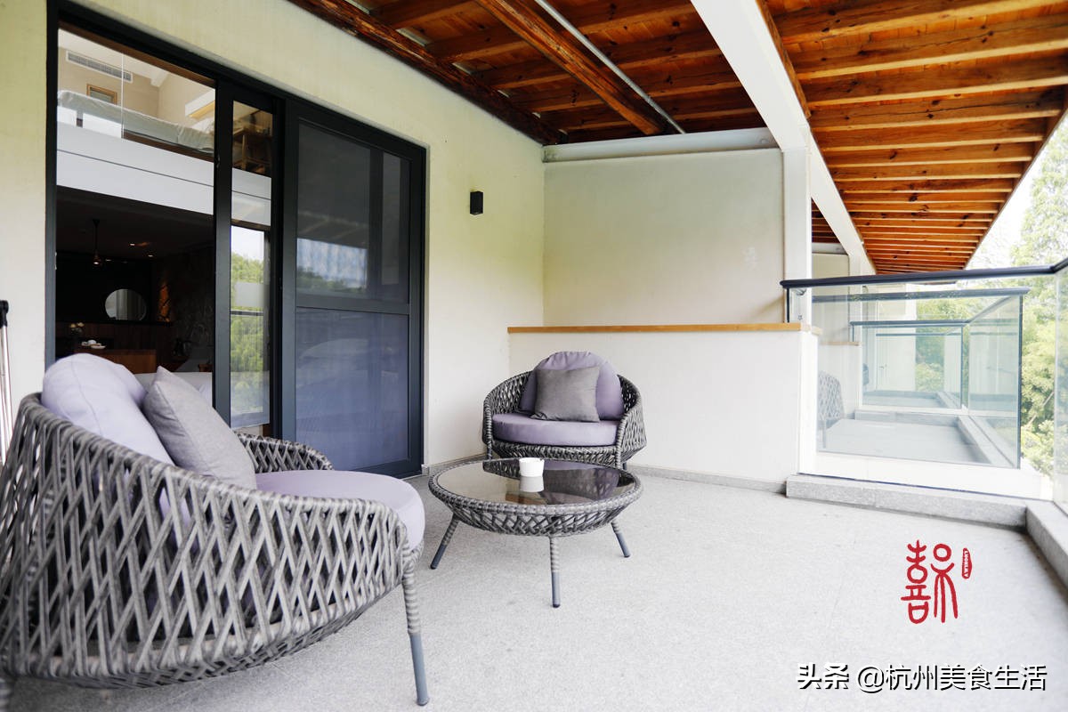 鏃犺竟娉虫睜澶忓ぉ,浠侀噷蹇冩硦鑾共姘戝