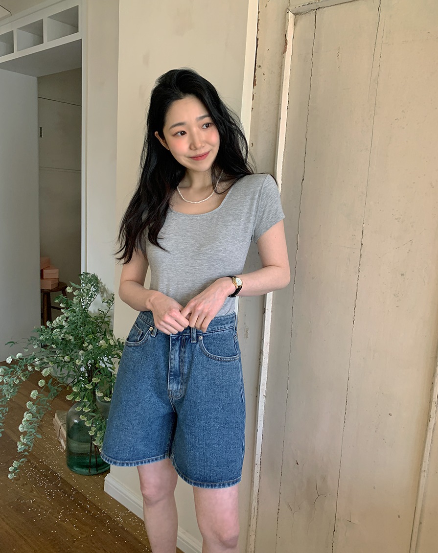 低调大方的韩式穿衣搭配,韩式慵懒风衬衫搭配连衣裙