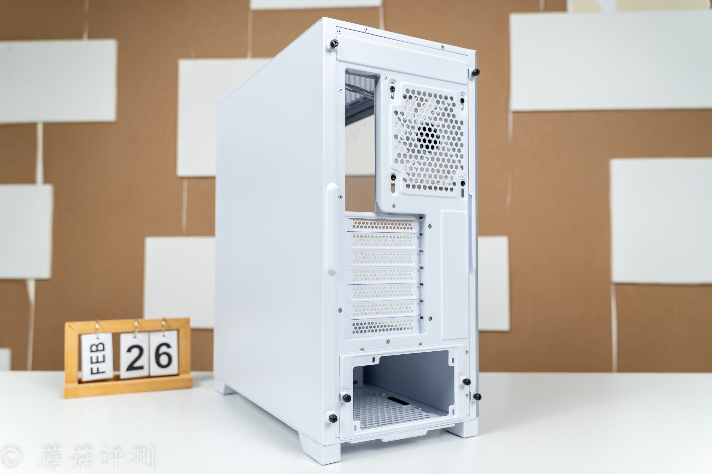 安钛克性价比最好的机箱,散热好不积灰的机箱