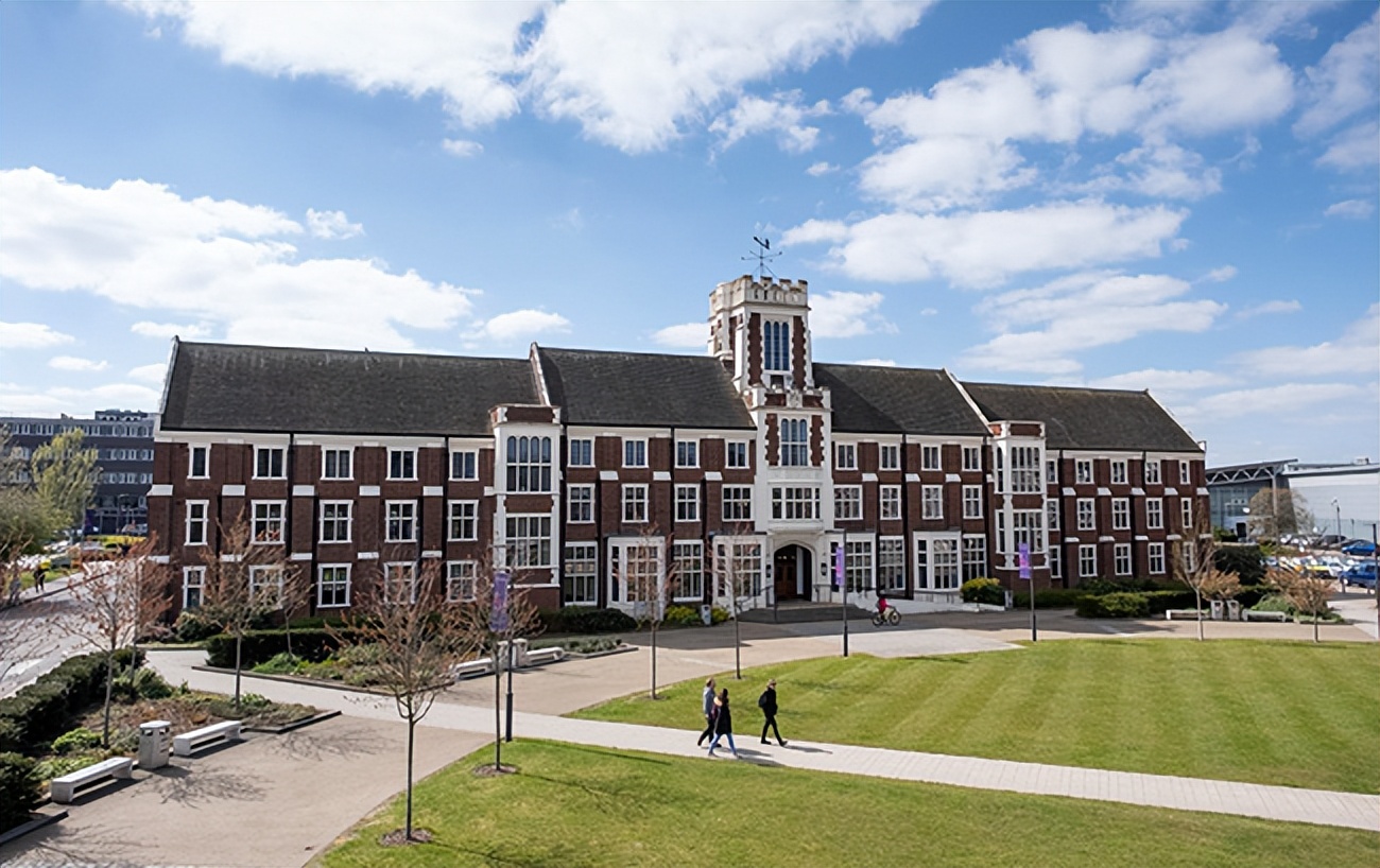 拉夫堡大学体育专业世界排名,英国留学qs前100学校