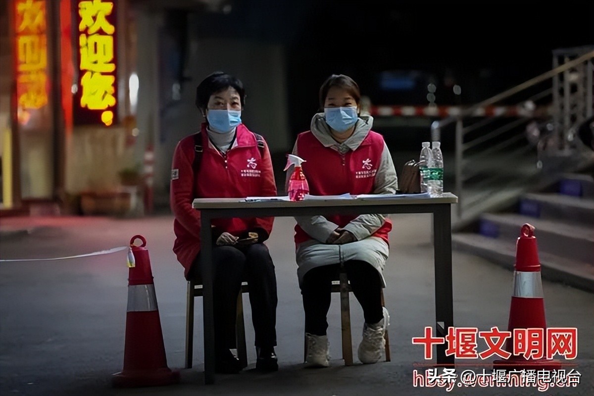 在十堰拍下的战“疫”照片，温暖人心