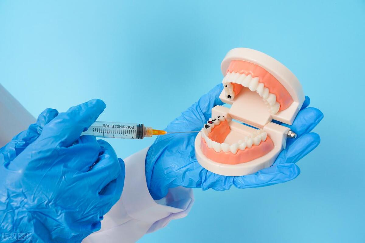 牙龈肿痛持续一个月了癌症,经常牙龈肿痛反反复复会不会得癌