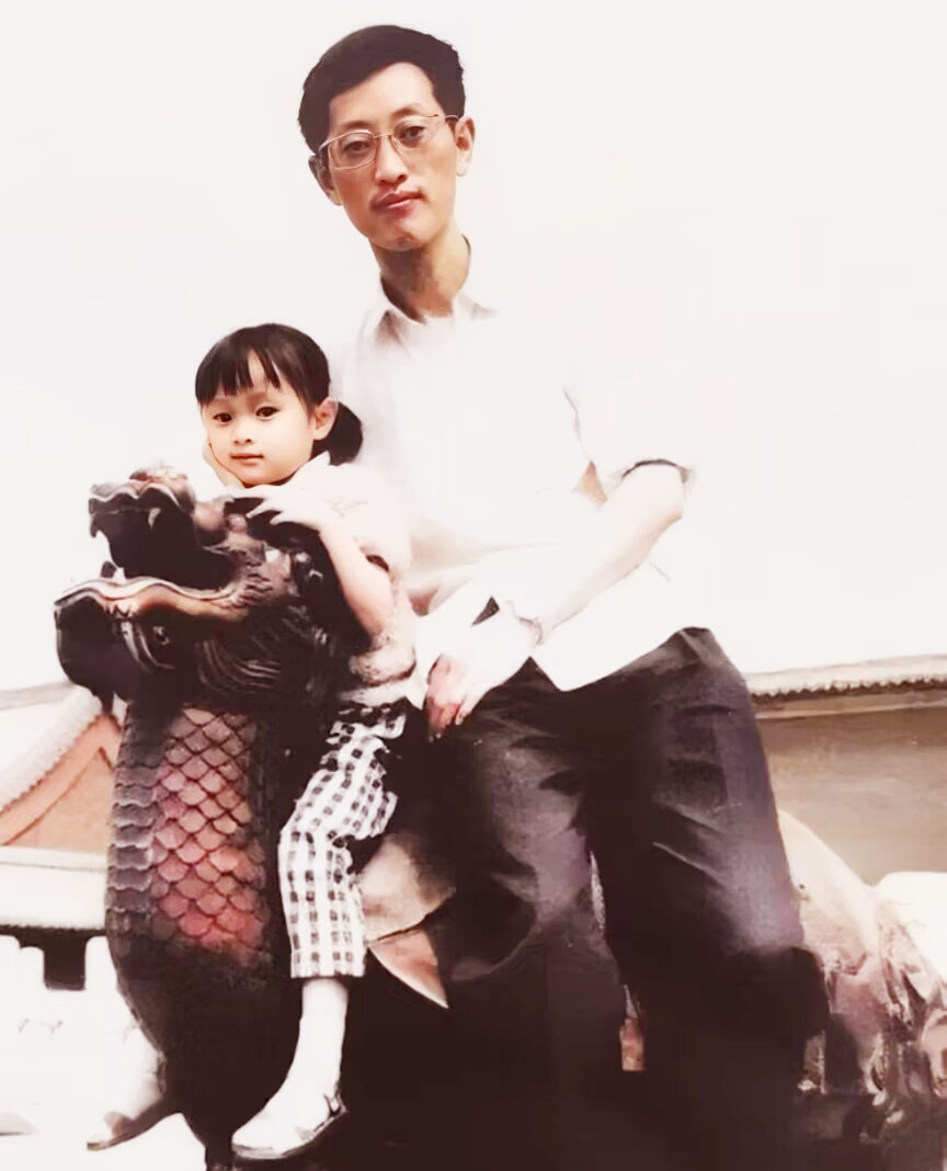 “白玉兰奖”吴越:给中风父亲安装家庭电梯,她的单身是父亲的痛