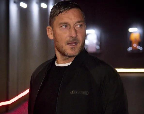 托蒂接受采访谈罗马