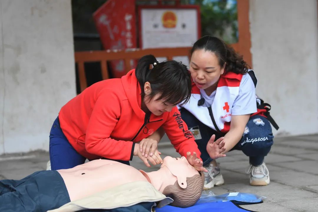 县红十字会世界急救日活动总结,县红十字会举办世界急救日活动