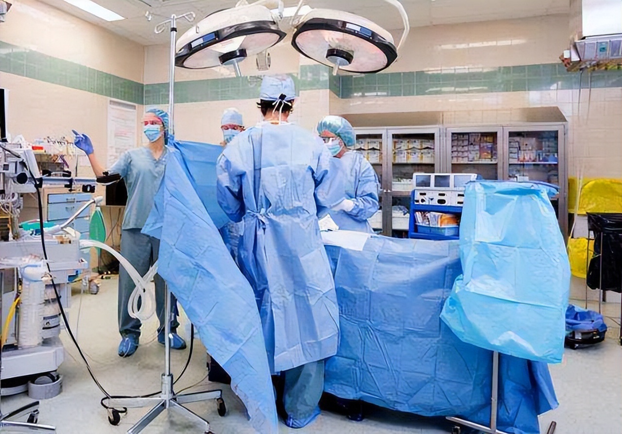 中西医结合临床医学专业就业前景,临床医学美容方向专科生就业前景