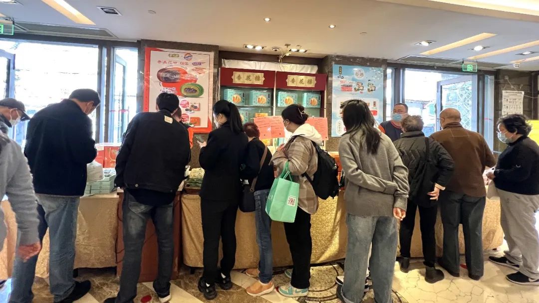 南京路步行街青团哪个好吃,上海南京路哪家青团好吃