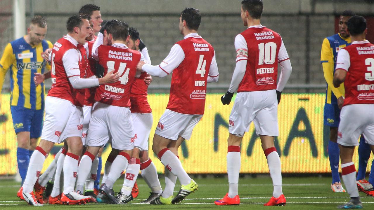 fc埃因霍温vs特尔斯达比分预测,荷乙埃因fc对多德勒支