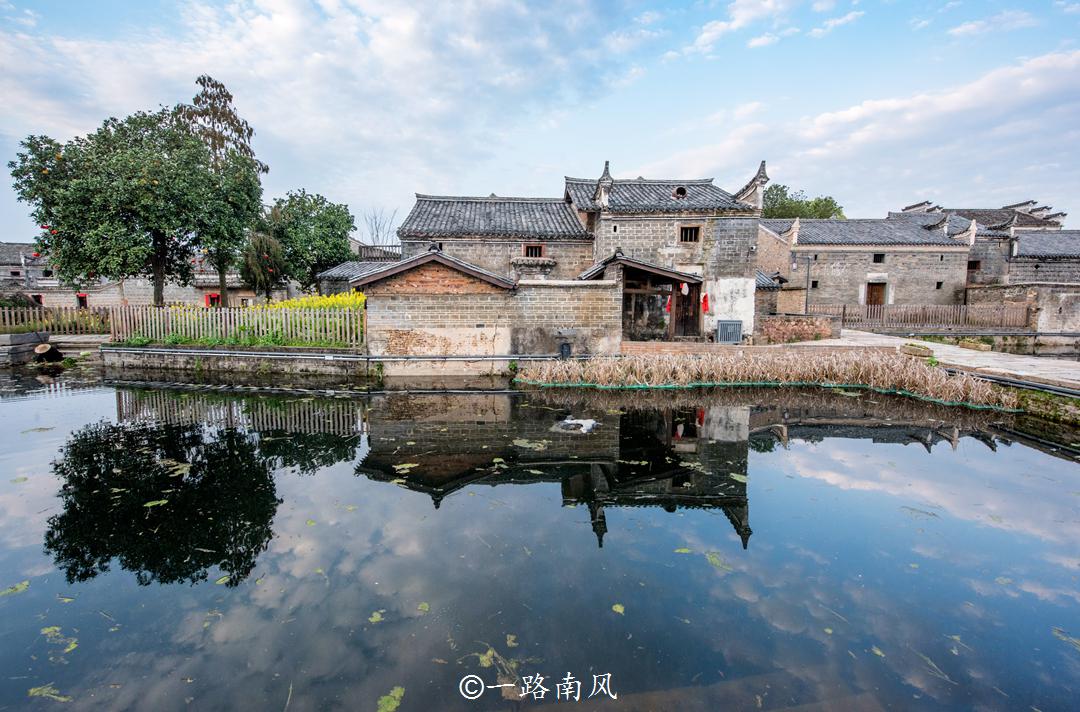 江西第二大城市吉安，面积相当于深圳的12.68倍，风光灵秀少人来