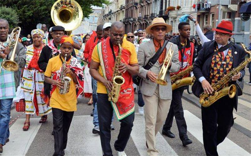 苏里南与荷兰的分手费,苏里南如今状况