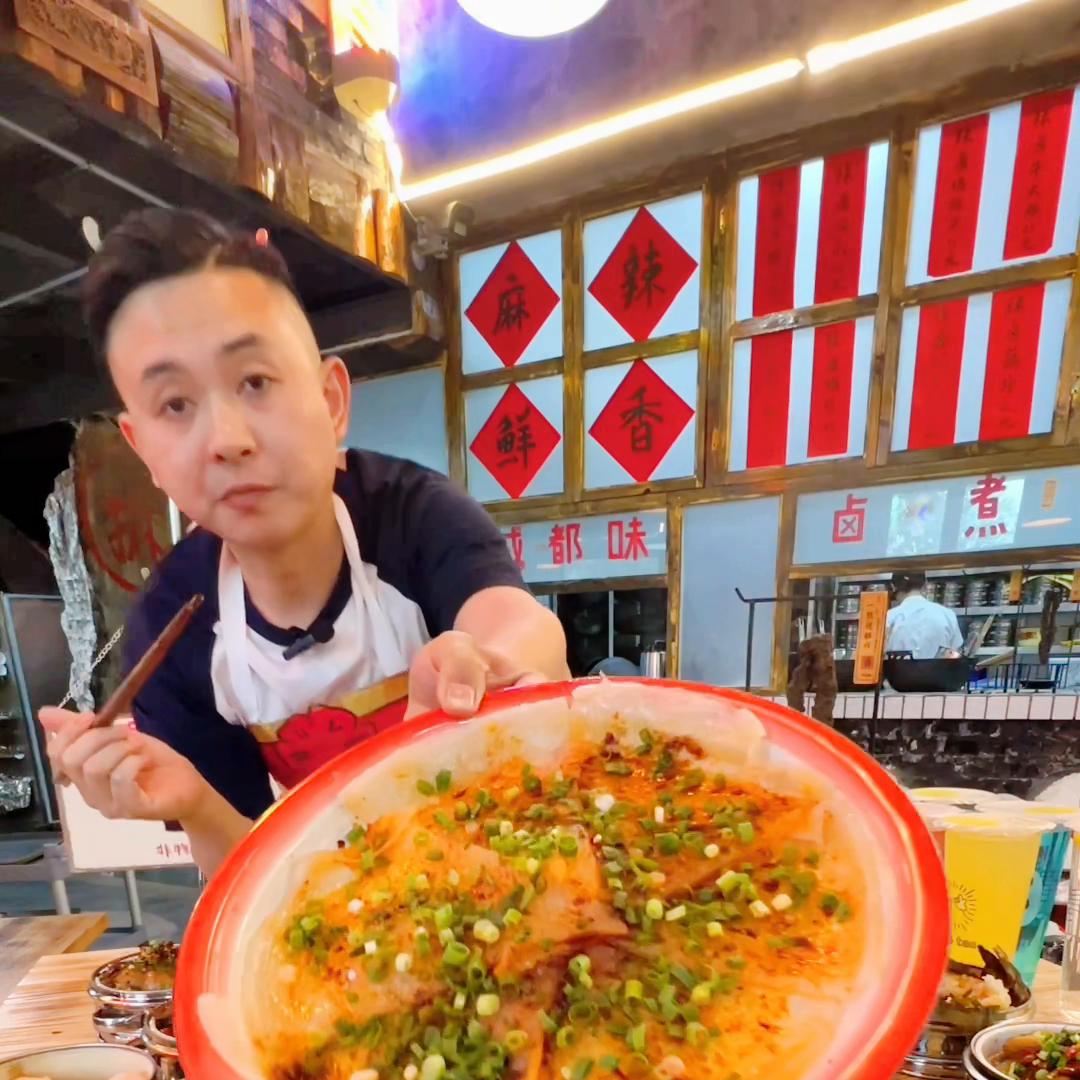 吃完牛油火锅第三四天火辣辣的,连续吃了三顿辣火锅