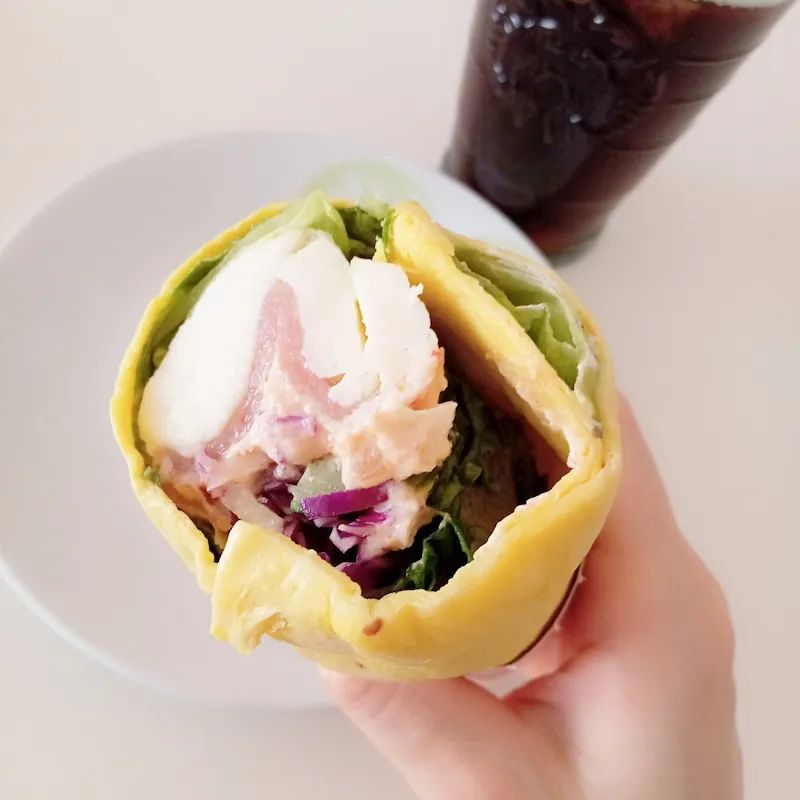 星巴克专场！杨幂上花少当见面礼，与匡威合作的断货系列再次上线