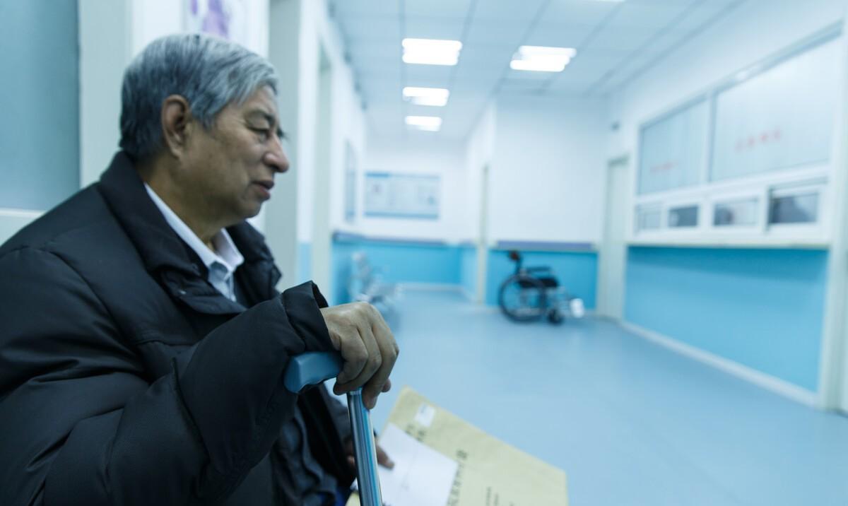 当发现对方不爱你了怎么提分手,对方不爱你了自己不肯放手