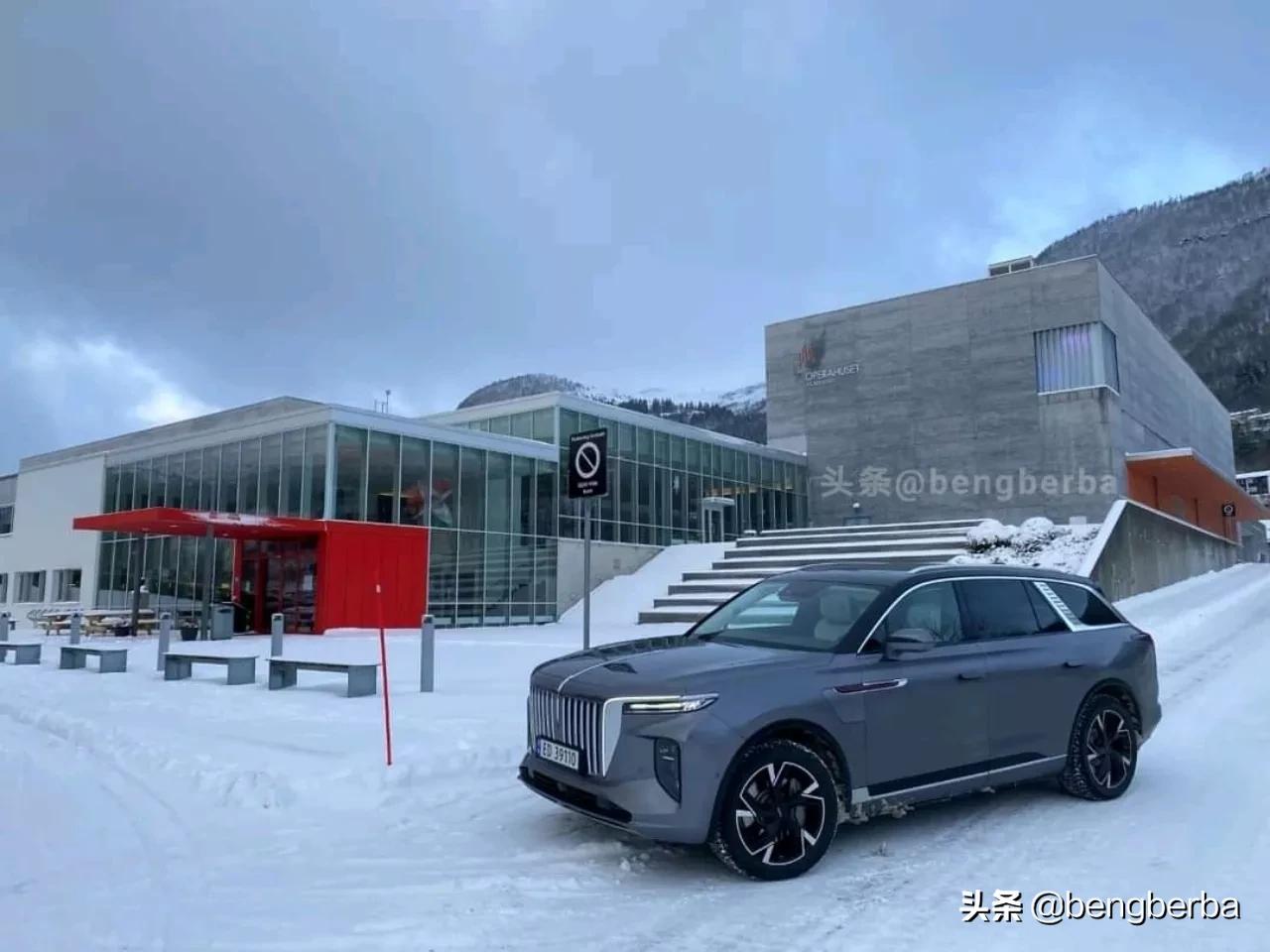 2022新款红旗e-hs9燃油版五座,红旗hs9出口多少钱