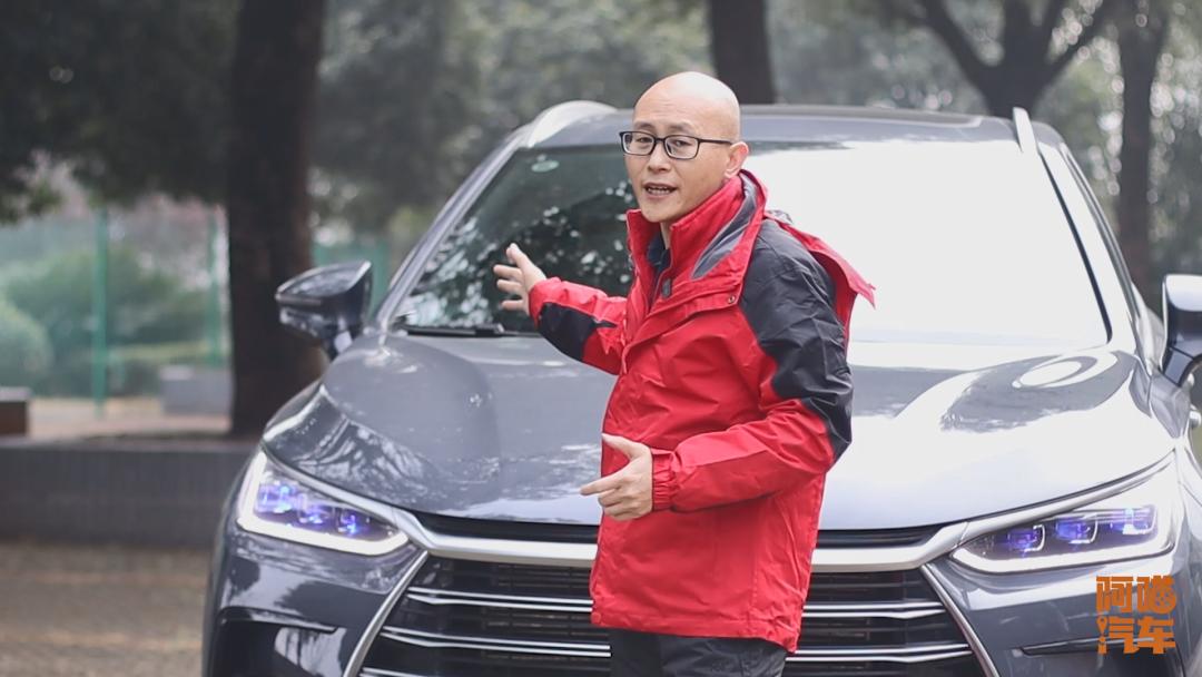 比亚迪技术比不上特斯拉么,比亚迪技术不侵权么